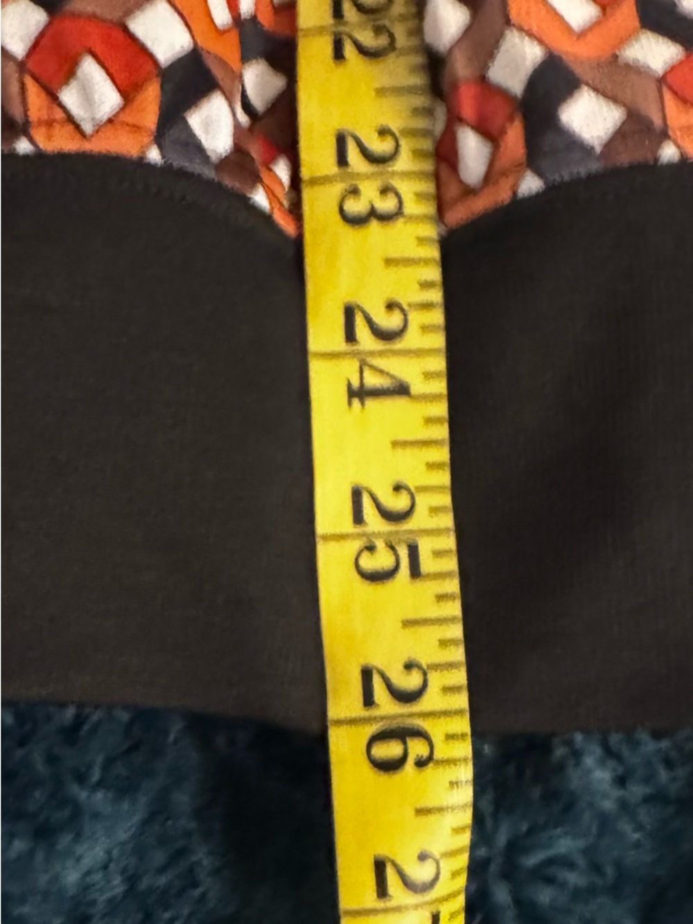 Nally & Millie NWT Geometric Raglan Top - Black, Orange, Brown & Cream sz Large - Picture 6 of 6